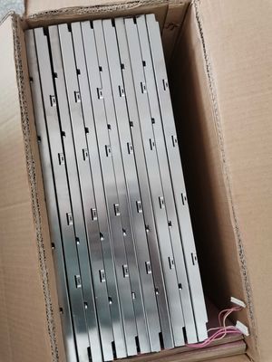 LQ170K1LW02 Sharp 17 &quot;LCM 1280 × 768RGB 300cd / m² ENDÜSTRİYEL LCD EKRAN